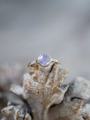 Purple Borneo Sapphire Ring in Ethical Gold - Gardens of the Sun | Ethical Jewelry