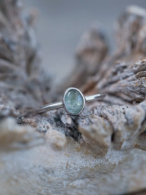 Rose Cut Emerald Ring with Bezel Setting - Gardens of the Sun | Ethical Jewelry
