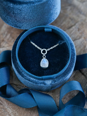 Rose Cut Moonstone Bracelet - Gardens of the Sun | Ethical Jewelry