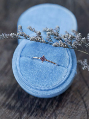 Rutile Kite Sapphire Ring in Eco Rose Gold - Gardens of the Sun | Ethical Jewelry