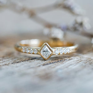 Canadian Kite Diamond Ring in Gold - Size 4.5 - Gardens of the Sun | Ethical Jewelry
