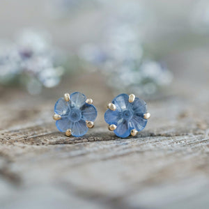 Yogo Sapphire Flower Earrings in Ethical Gold - Gardens of the Sun | Ethical Jewelry