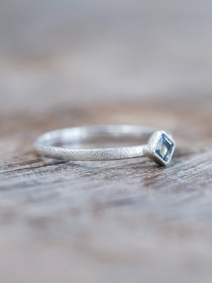 Stardust Sapphire Ring - Gardens of the Sun | Ethical Jewelry