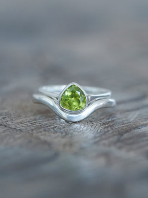 Trillion Peridot Ring - Gardens of the Sun | Ethical Jewelry