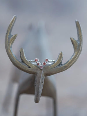 V-shaped Five Garnet Nesting Ring - Gardens of the Sun | Ethical Jewelry