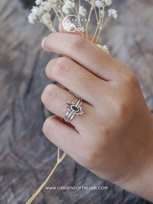 V-shaped Five Garnet Nesting Ring - Gardens of the Sun | Ethical Jewelry