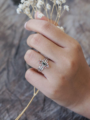 V-shaped Five Garnet Nesting Ring - Gardens of the Sun | Ethical Jewelry