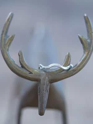 Wavy ring - Gardens of the Sun | Ethical Jewelry