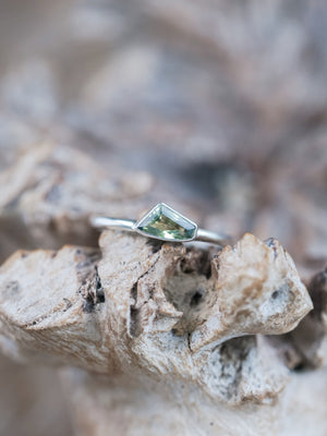 0.59 ct Green Sapphire Ring 