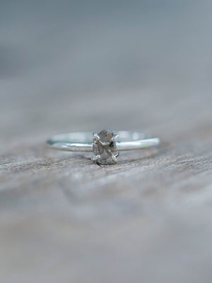 Borneo Diamond Ring with Prongs in Sterling Silver