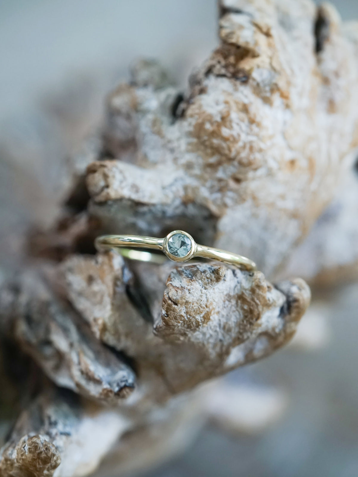 Australian Sapphire Ring in Ethical Gold - Gardens of the Sun | Ethical Jewelry
