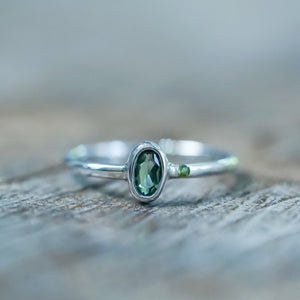 Green Apatite Ring - Size 4.25