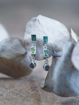 Dangling Sapphire Earrings