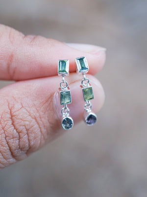 Dangling Sapphire Earrings