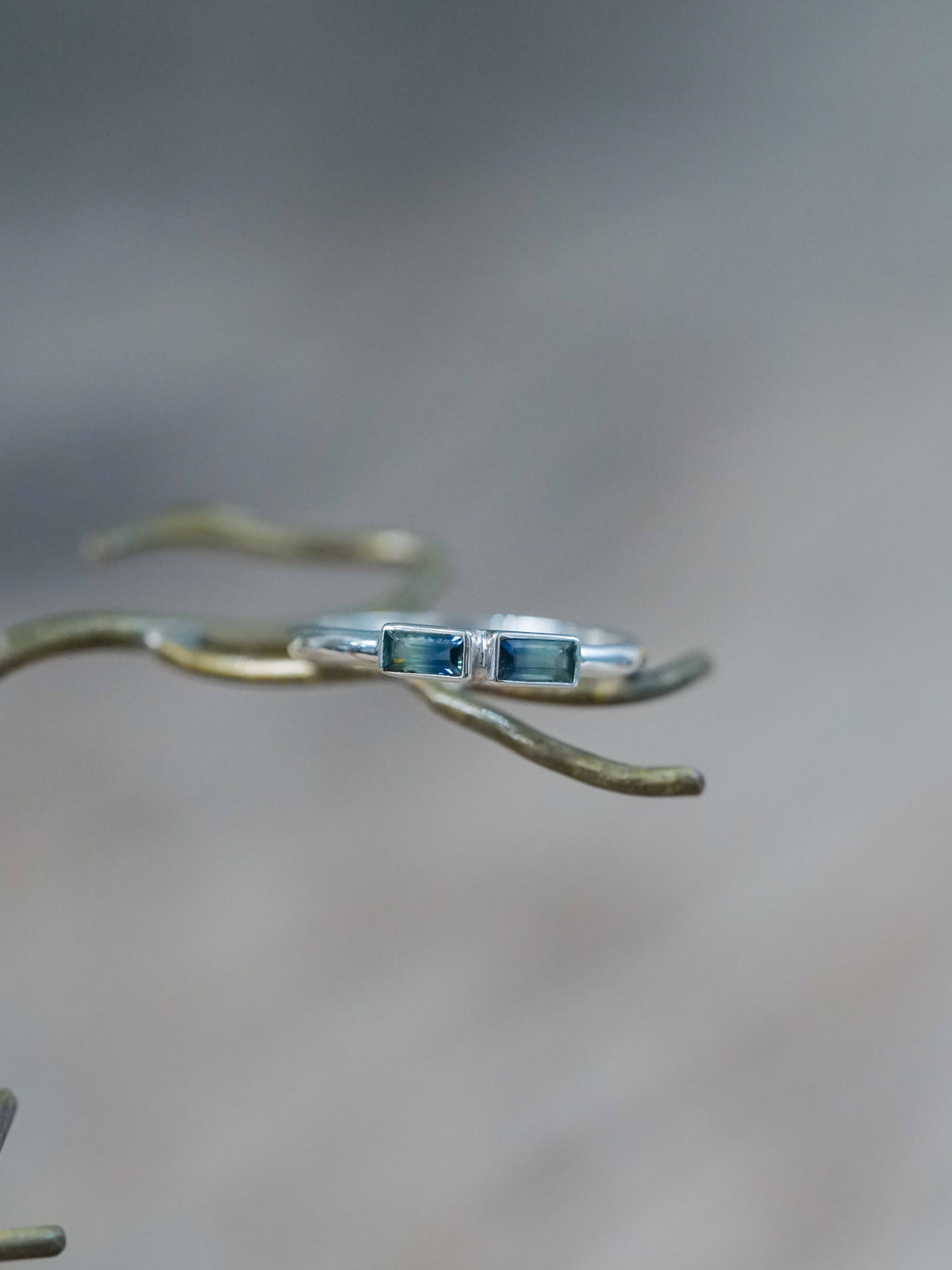 Double Bicolor Sapphire Ring - size 5