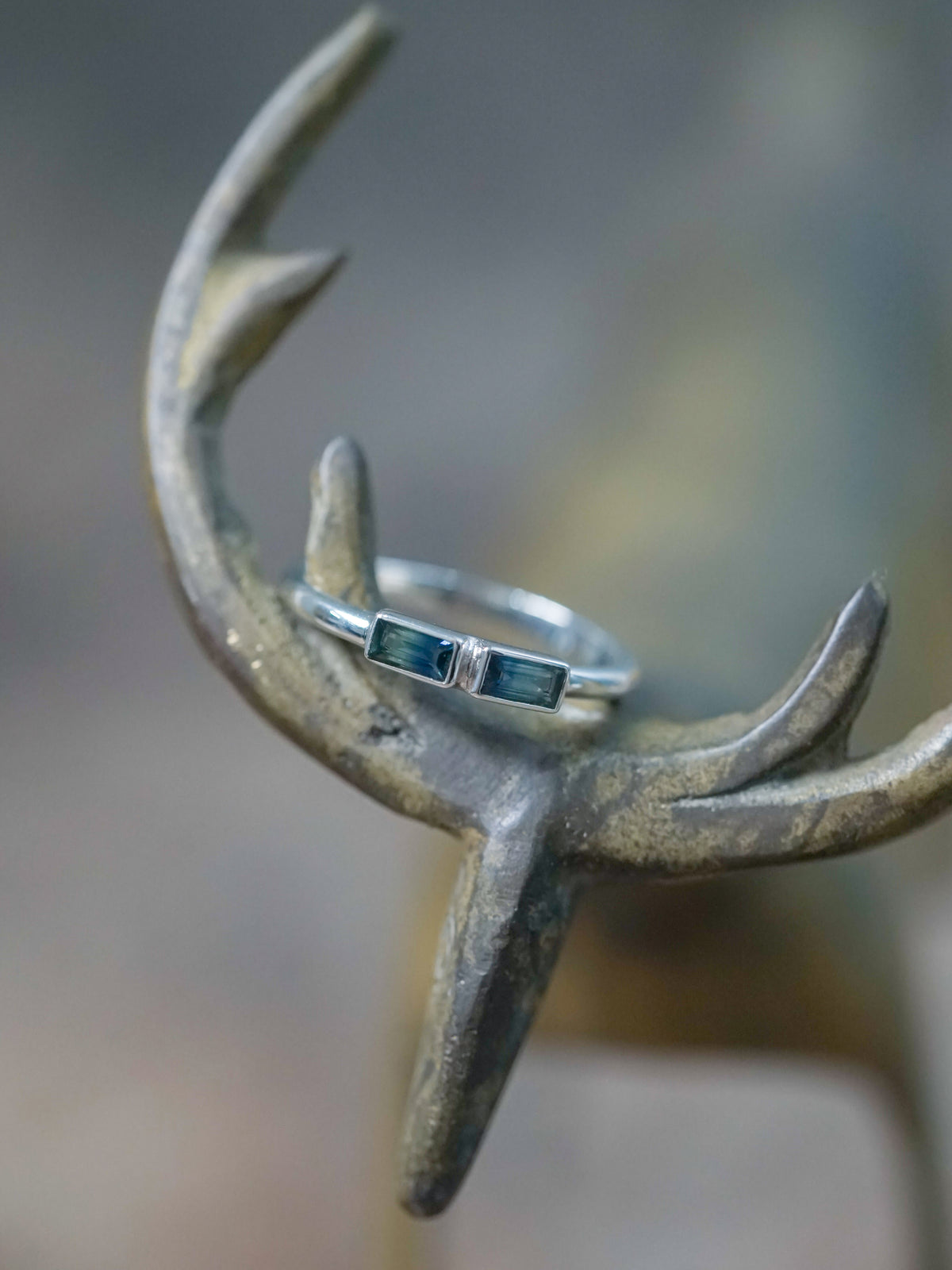 Double Bicolor Sapphire Ring - size 5