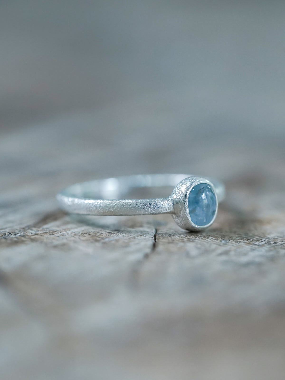 Stardust Montana Sapphire Ring - Gardens of the Sun | Ethical Jewelry