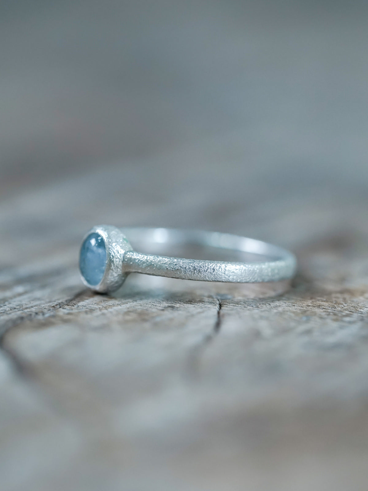 Stardust Montana Sapphire Ring - Gardens of the Sun | Ethical Jewelry