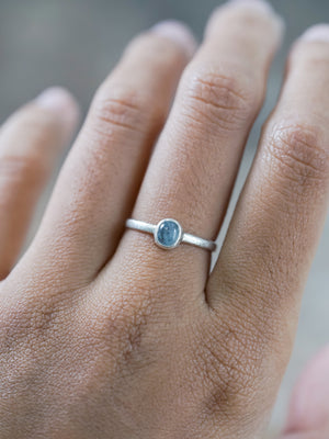 Stardust Montana Sapphire Ring - Gardens of the Sun | Ethical Jewelry