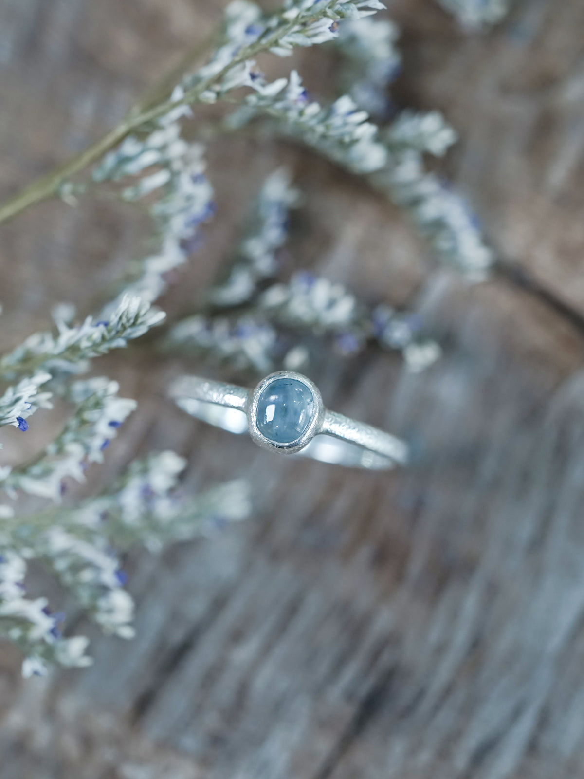 Stardust Montana Sapphire Ring - Gardens of the Sun | Ethical Jewelry