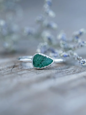 Emerald Leaf Ring - Gardens of the Sun | Ethical Jewelry