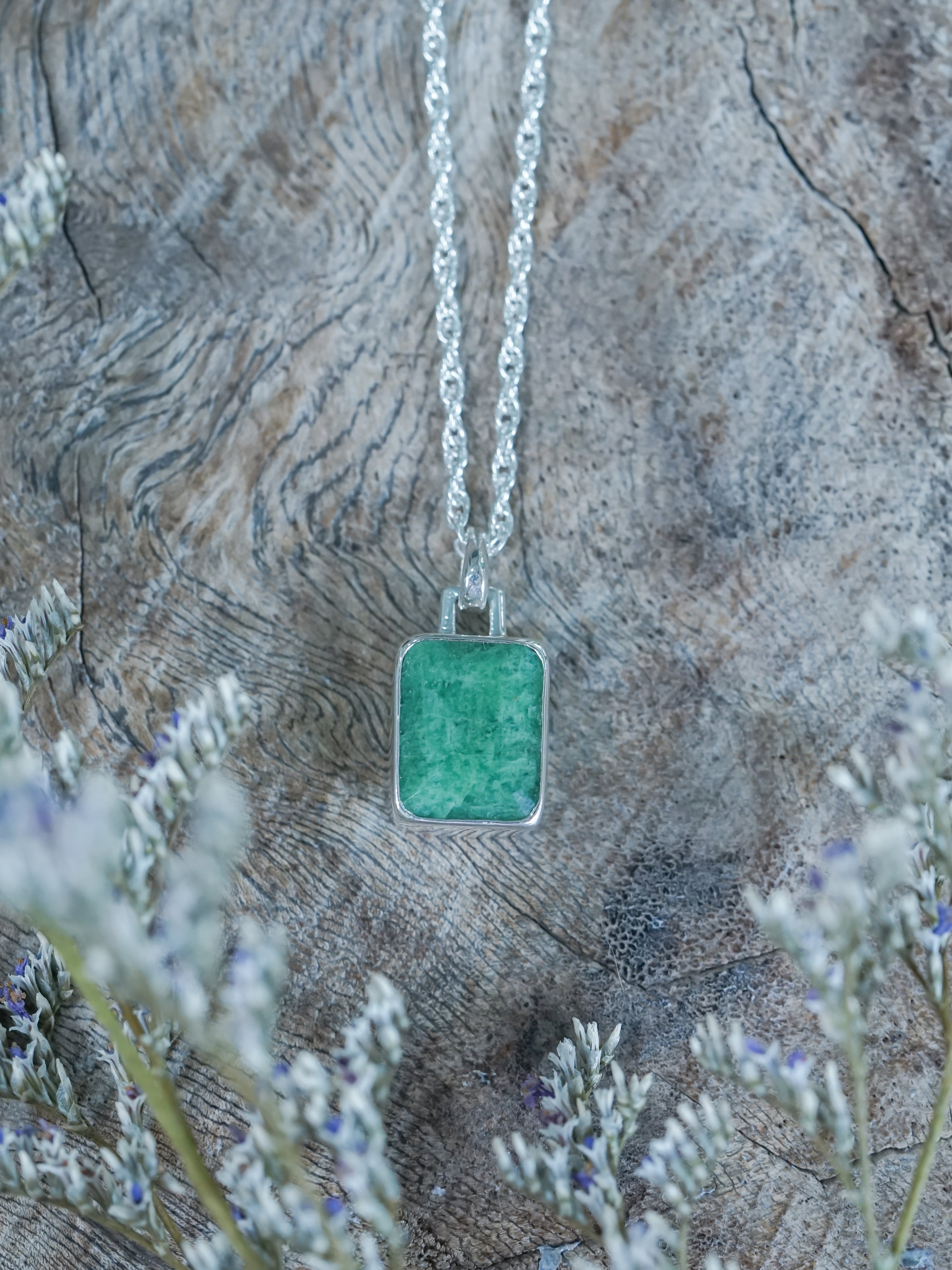 Isle Necklace - Emerald necklace green gemstone solitaire – Foamy Wader