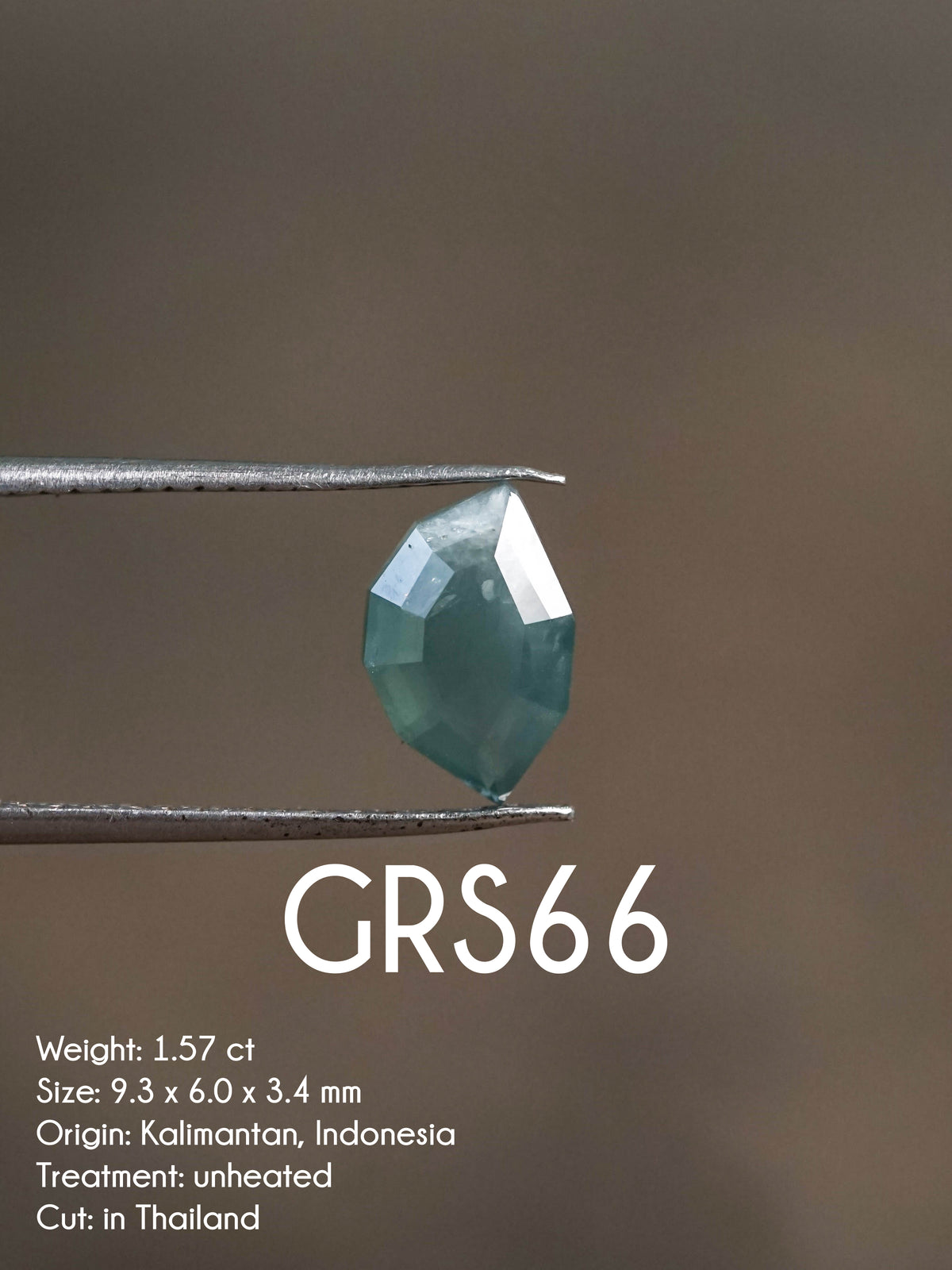 Custom Green Sapphire Engagement Ring in Gold