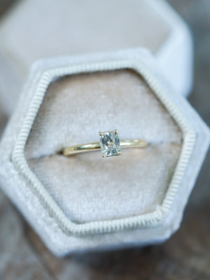 Mint Green Montana Sapphire Ring in Ethical Gold - Gardens of the Sun | Ethical Jewelry
