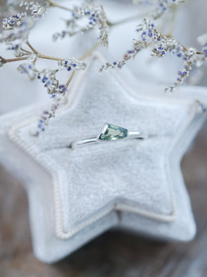 Geo Green Sapphire Ring in velvet box