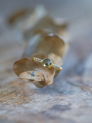 Green Diamond Ring in Gold
