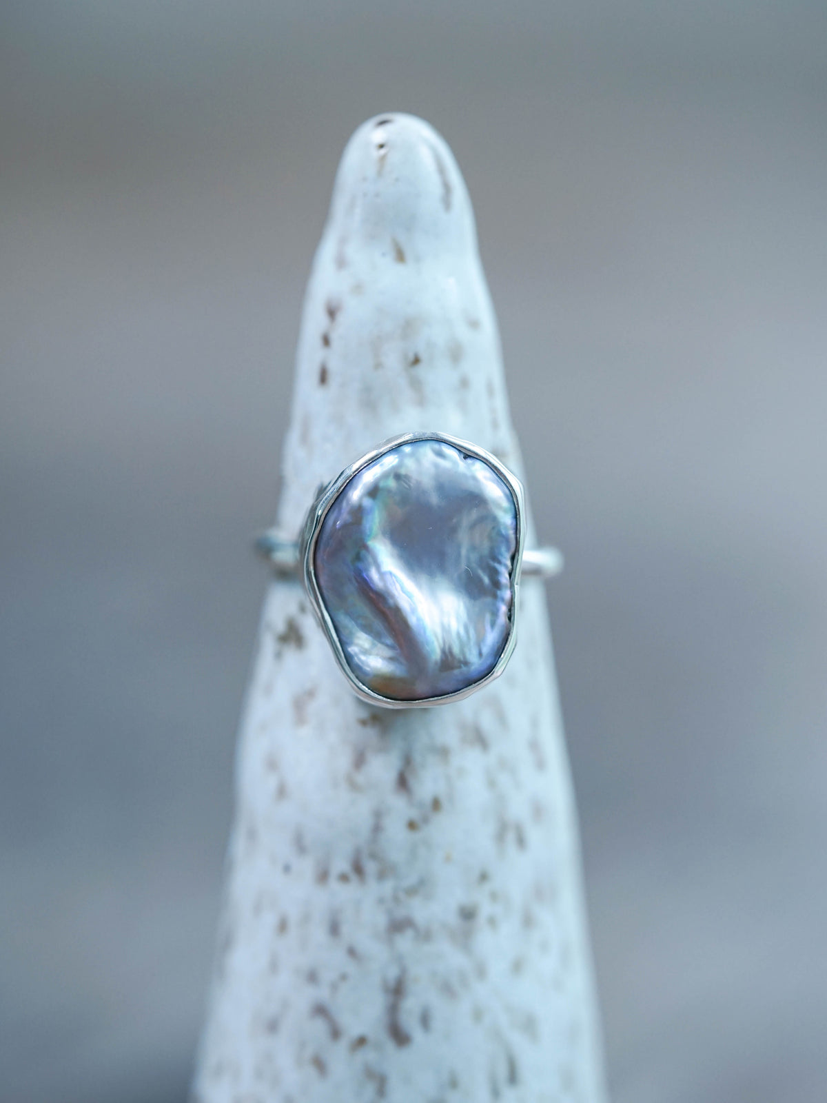Hammered Keshi Grey Pearl Ring