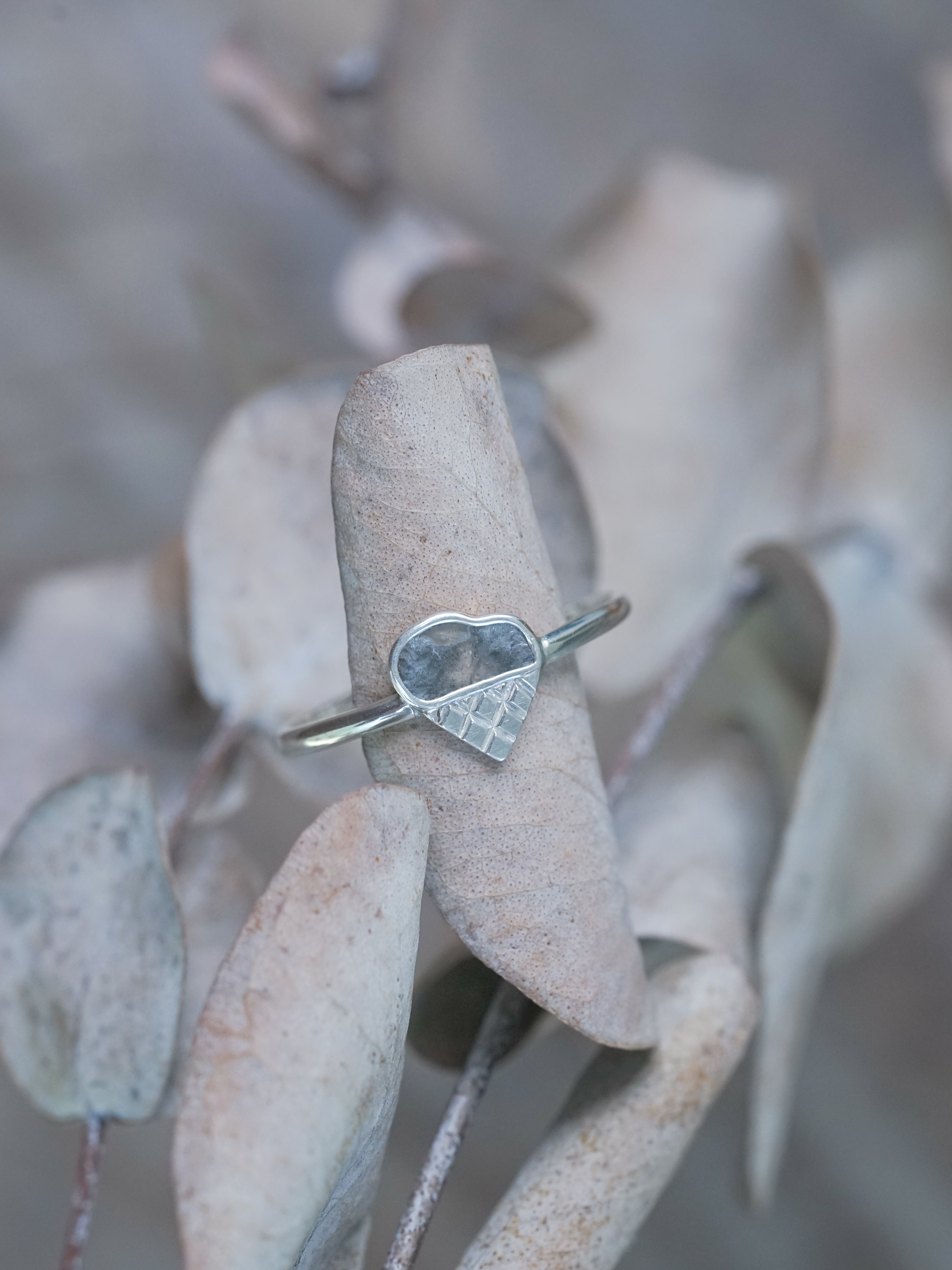 新品　grounds JEWELRY IT ICEGRAY 41 26cm JEWELRY WHITEGRAY / ICEGRAY(ジュエリー 白)｜grounds公式通販