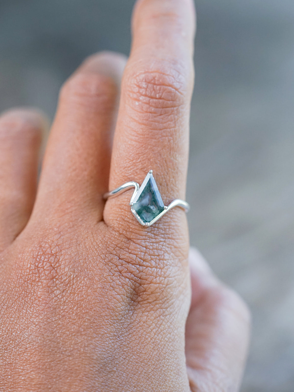 Kite Moss Agate Ring