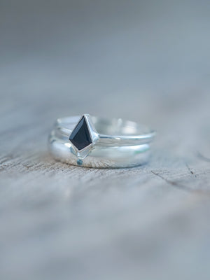 Kite Sapphire and Blue Diamond Ring Set - Gardens of the Sun | Ethical Jewelry