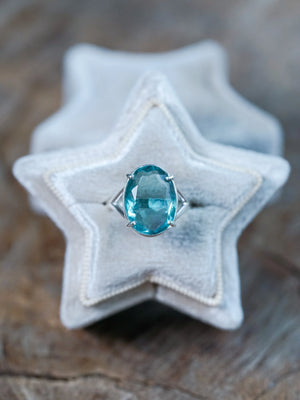 Large Fluorite Ring in Silver