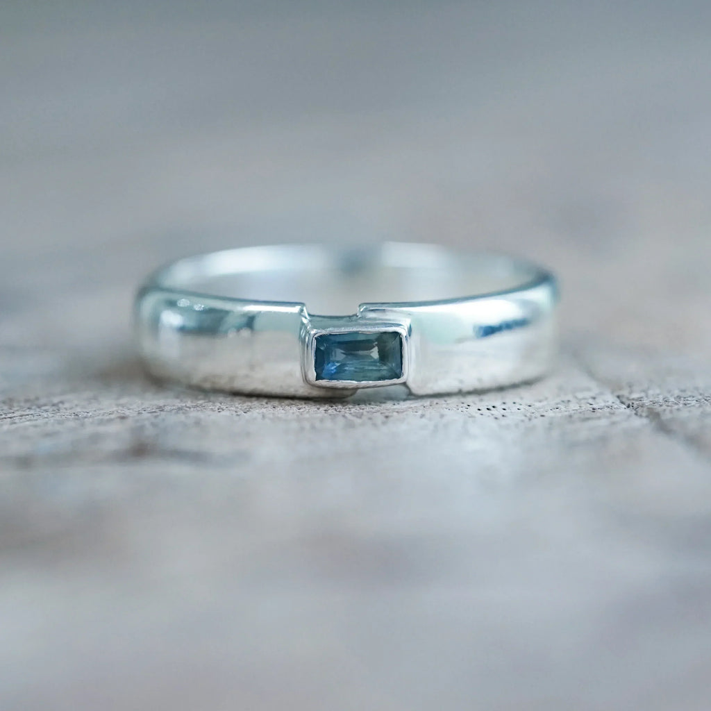 Men’s Sapphire Ring