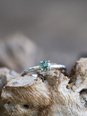 Mint Montana Sapphire Ring - Gardens of the Sun | Ethical Jewelry