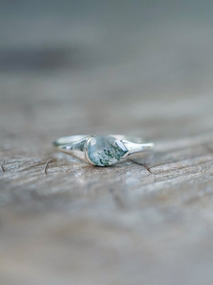 Pear Moss Agate Ring