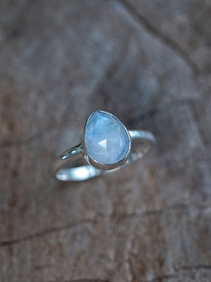 Rose Cut Moonstone Ring in Silver