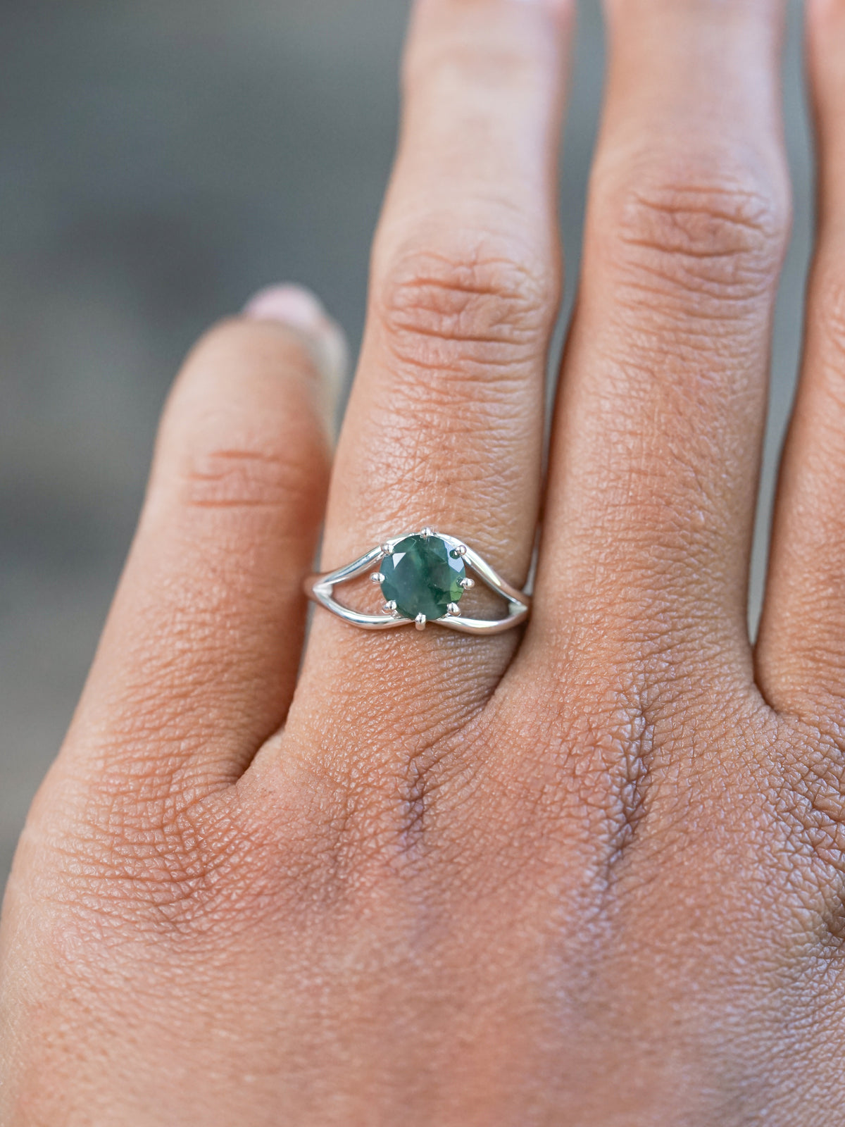 Round Moss Agate Ring