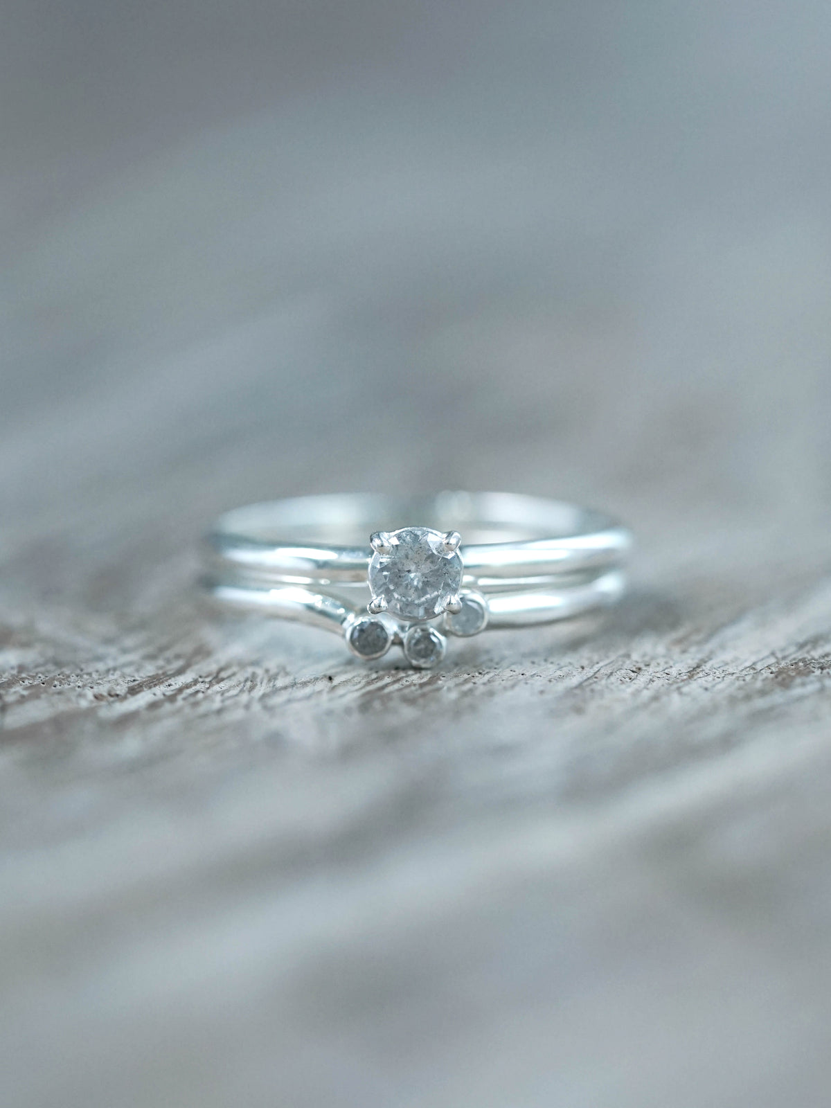 Round Brilliant Diamond Ring Set in Sterling Silver