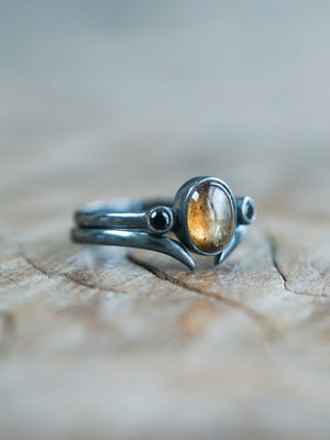 Sapphire and Black Spinel Ring Set