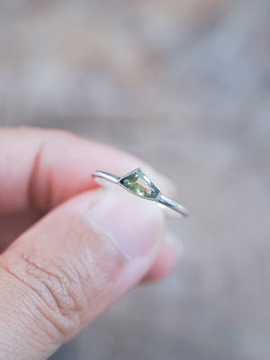 September birthstone - Geo Green Sapphire Ring 