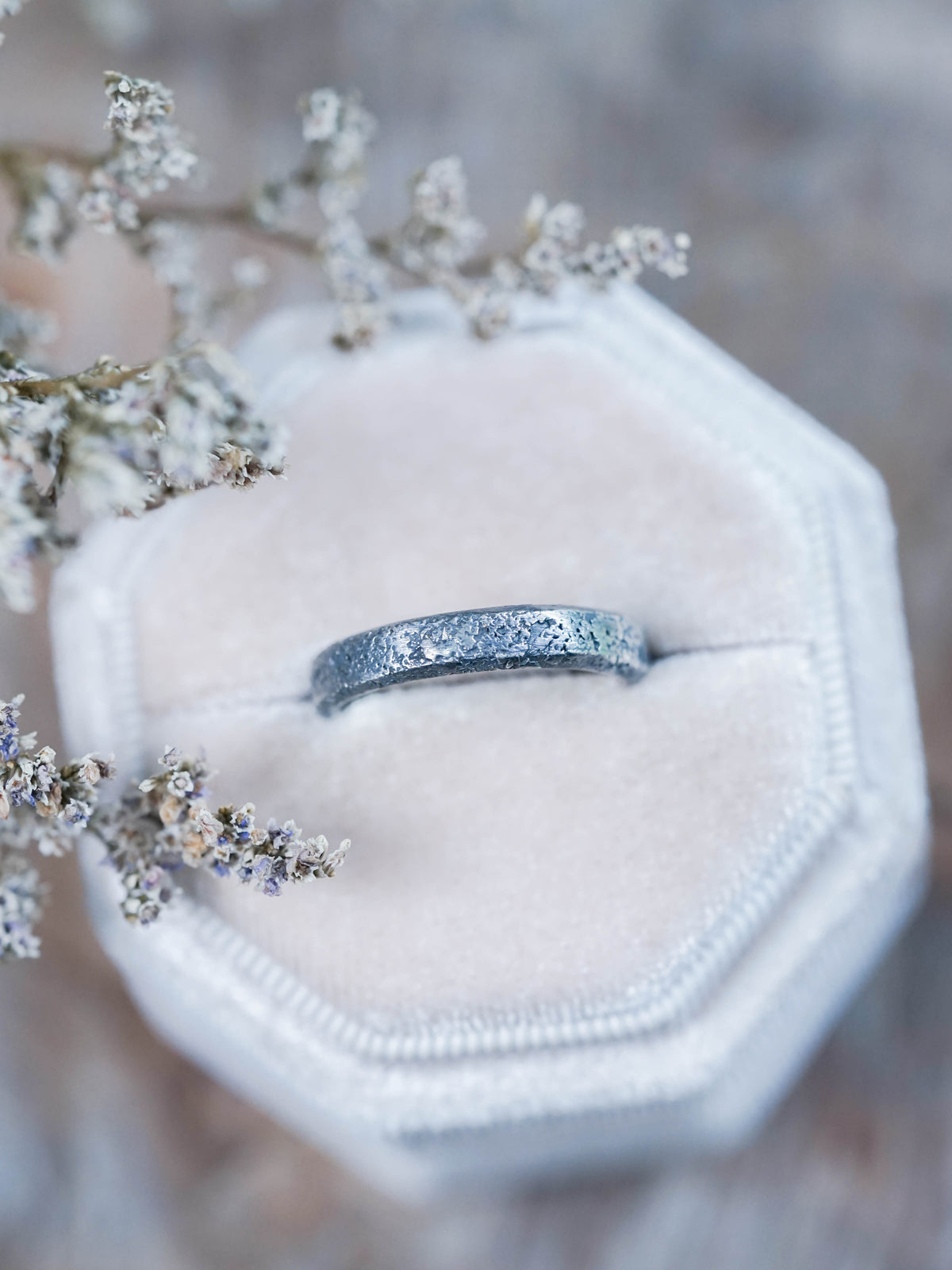 Shadow Wedding Ring in Black Silver