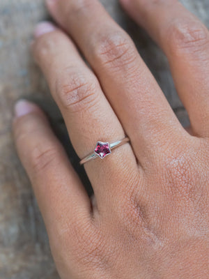 Star Garnet Ring