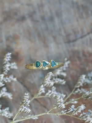 Three Blue Diamond Slice Ring in 18K Gold for Engagement Ring