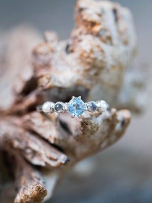 Topaz, Labradorite and Pearl Ring