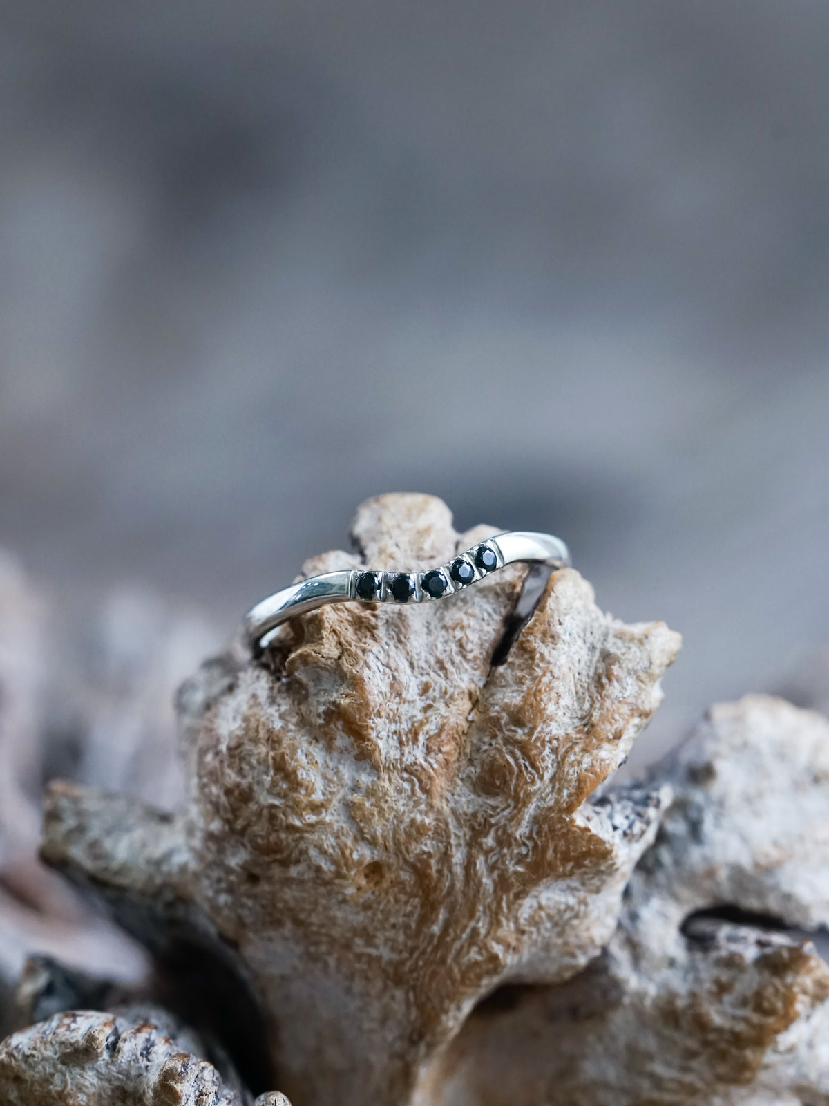 Black Spinel Nesting Ring