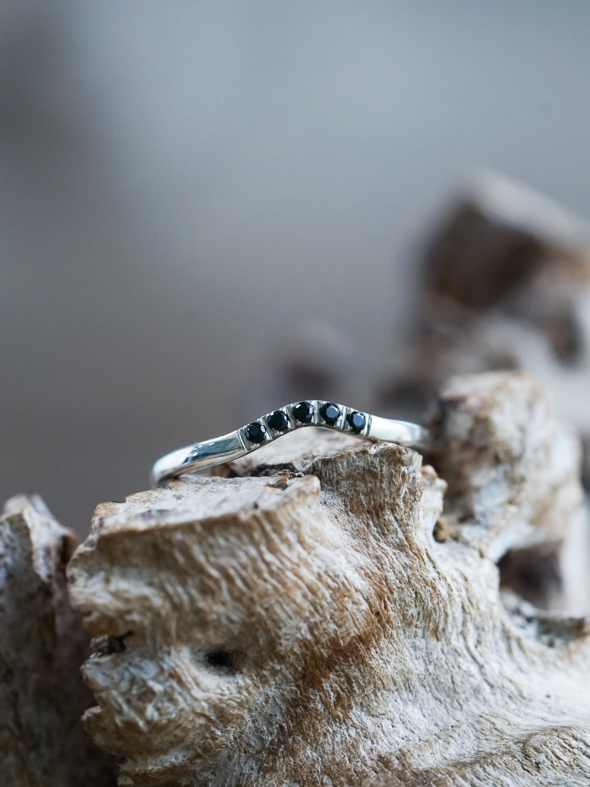Black Spinel Nesting Ring