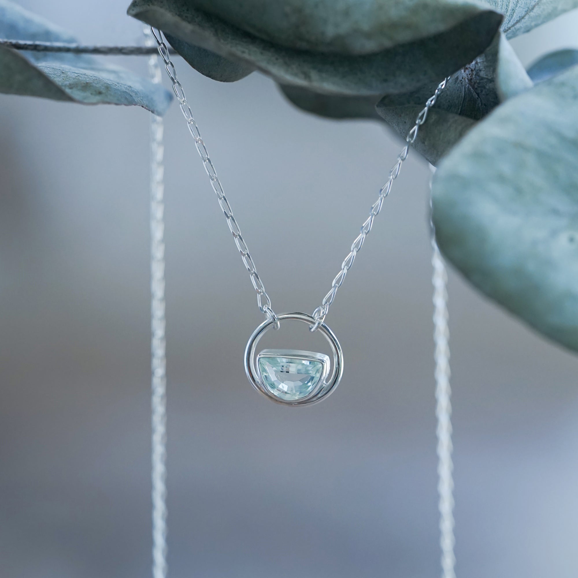 Water Circle Aquamarine Necklace